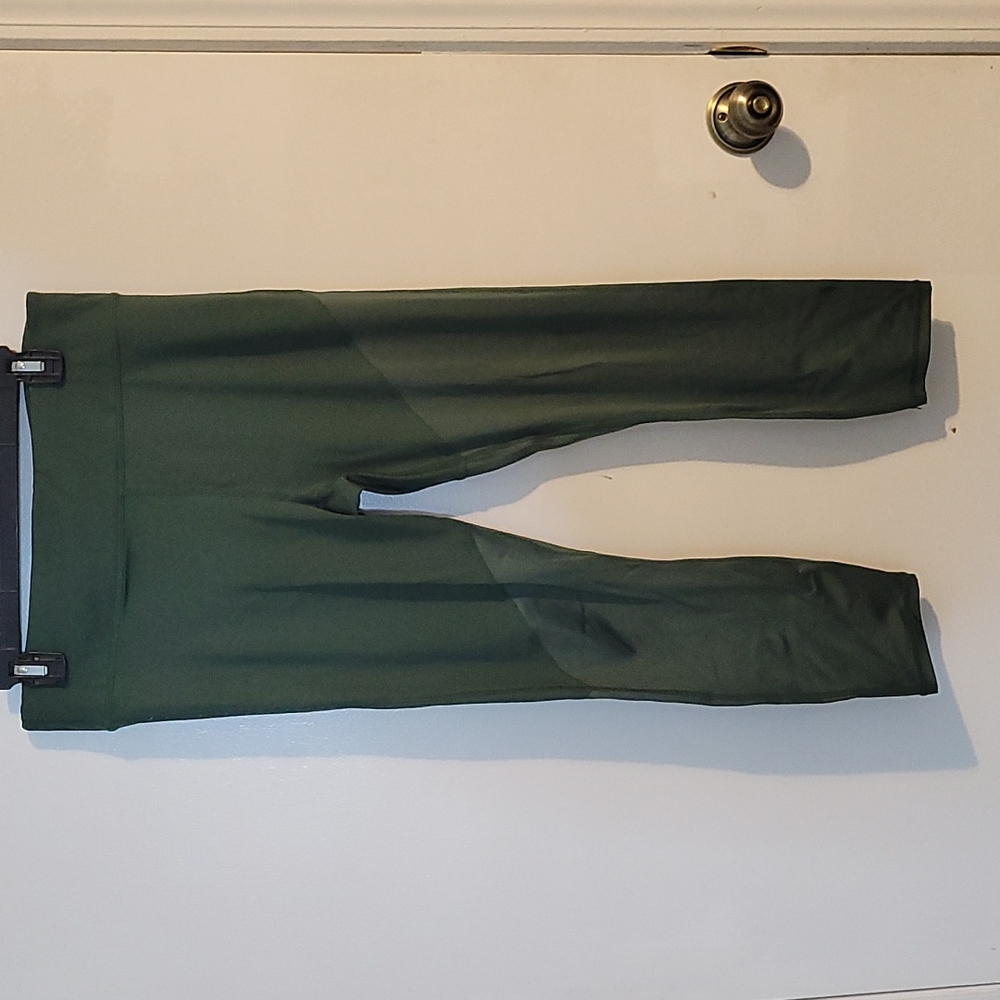 Fabletics workout leggings/pants